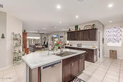 Kitchen - 9429 E Grapefruit Dr, Florence, AZ 85132 photo 1 of 4