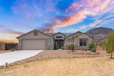 10088 S Vaquero Ln, Hereford, AZ 85615