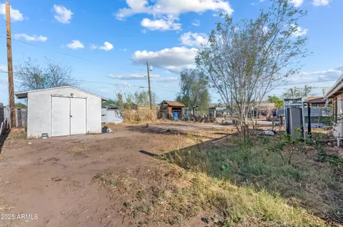 Exterior - 4441 S 8th St, Phoenix, AZ 85040 photo 4 of 5