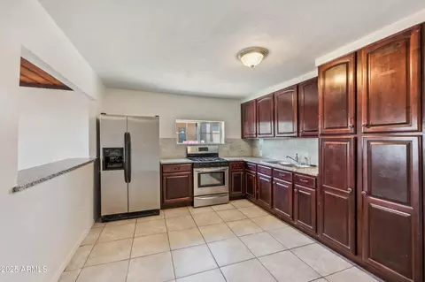 Kitchen - 4441 S 8th St, Phoenix, AZ 85040 photo 1 of 3