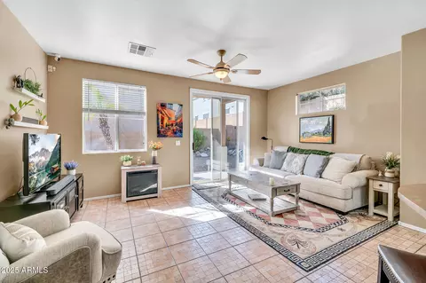 450 W Mountain Sage Dr, Phoenix, AZ 85045