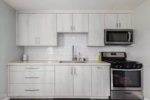 Kitchen - 4408 N 29th Ave, Phoenix, AZ 85017 photo 3 of 3
