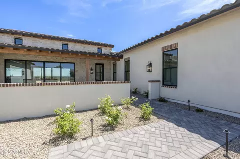 2087 N 77th Pl, Mesa, AZ 85207 photo 8