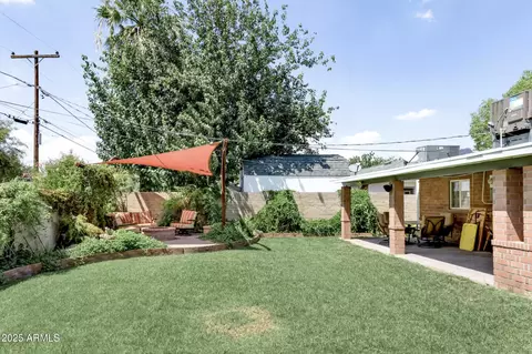 Exterior - 5808 N 18th Pl, Phoenix, AZ 85016 photo 2 of 4