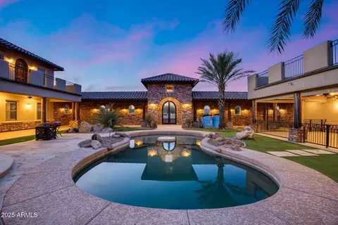 13857 E Hawknest Rd, Scottsdale, AZ 85262