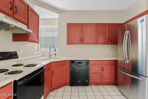 Kitchen - 917 E Lexington Ave, Gilbert, AZ 85234 photo 1 of 1