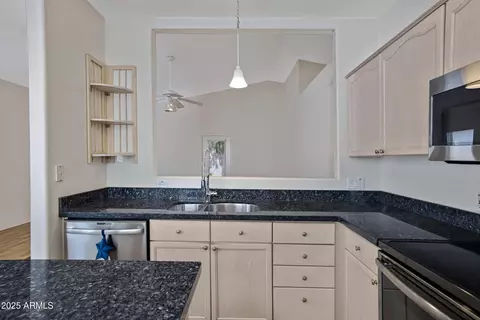 2150 E Huron Ct, Gilbert, AZ 85234 photo 14