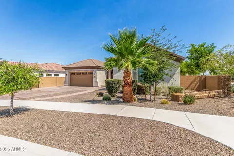 Exterior - 1342 E Milada Dr, Phoenix, AZ 85042 photo 4 of 13