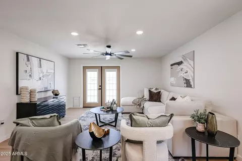 4234 E Winnetka Dr, Phoenix, AZ 85044 photo 8