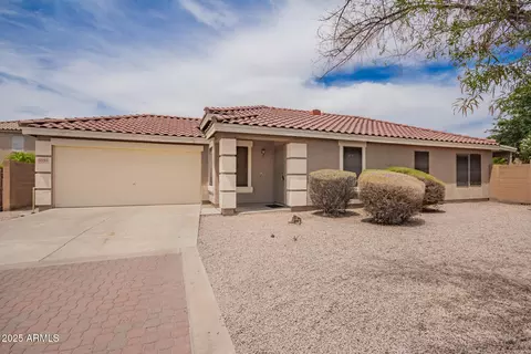 6085 S Wilson Dr, Chandler, AZ 85249
