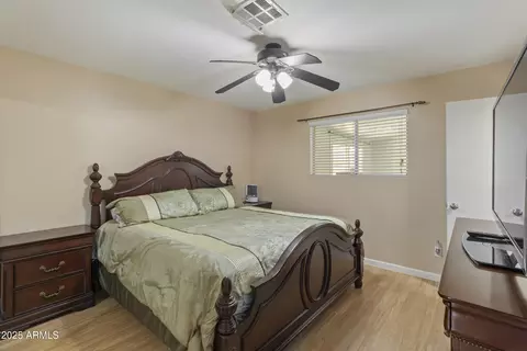 Bedroom - 2201 W Wethersfield Rd, Phoenix, AZ 85029 photo 1 of 3