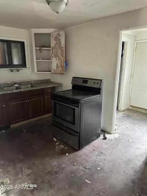 2825 E Adams St, Phoenix, AZ 85034 photo 8