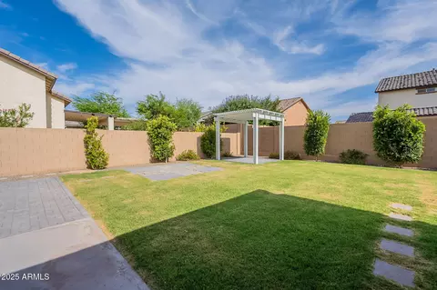 Exterior - 809 W Coles Rd, Phoenix, AZ 85041 photo 5 of 5