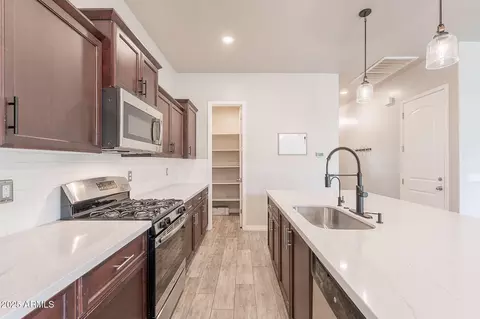 Kitchen - 809 W Coles Rd, Phoenix, AZ 85041 photo 3 of 3