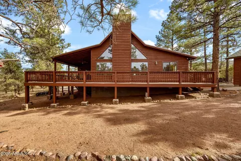 2761 Jaguar Cir, Overgaard, AZ 85933
