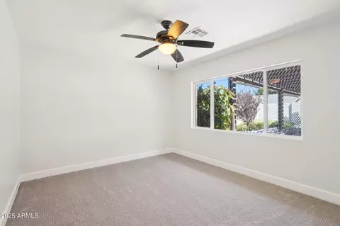 Bedroom - 4920 E Osborn Rd, Phoenix, AZ 85018 photo 3 of 7