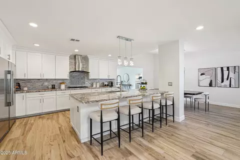 Kitchen - 4920 E Osborn Rd, Phoenix, AZ 85018 photo 1 of 6