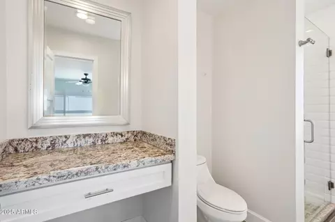 Bath - 4920 E Osborn Rd, Phoenix, AZ 85018 photo 6 of 9