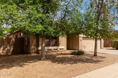 2590 S Buckaroo Trl, Gilbert, AZ 85295 photo 6