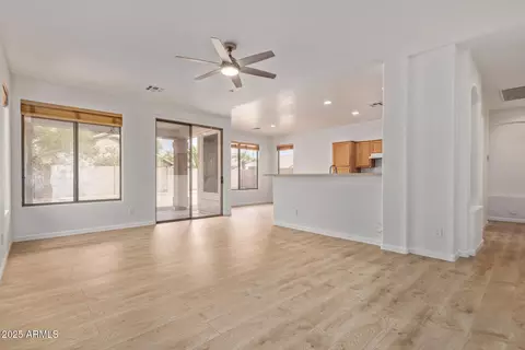 2590 S Buckaroo Trl, Gilbert, AZ 85295 photo 8