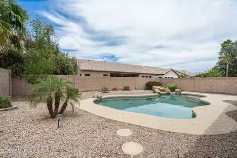 Exterior - 2834 E Devon Ct, Gilbert, AZ 85296 photo 2 of 6