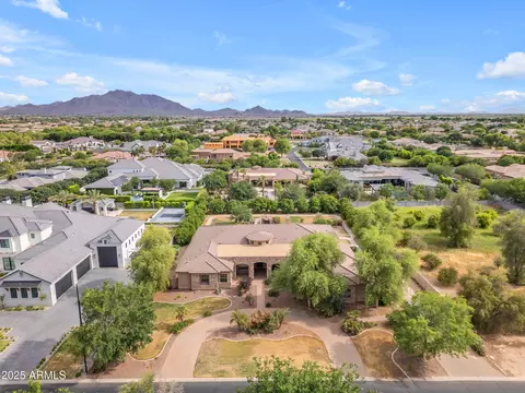 2285 E Plum St, Gilbert, AZ 85298