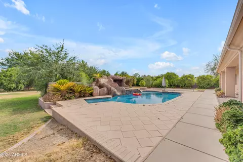 2285 E Plum St, Gilbert, AZ 85298 photo 10