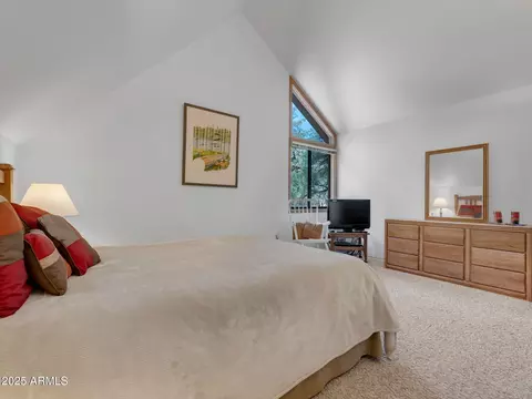 Bedroom - 4567 N Juniper Ln, Pine, AZ 85544 photo 2 of 4