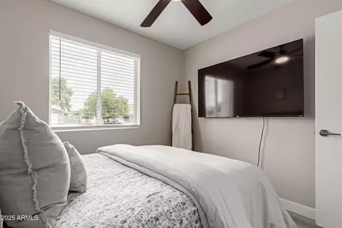 Bedroom - 2821 E Larkspur Dr, Phoenix, AZ 85032 photo 5 of 6
