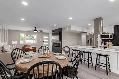 Dining - 2821 E Larkspur Dr, Phoenix, AZ 85032 photo 2 of 2