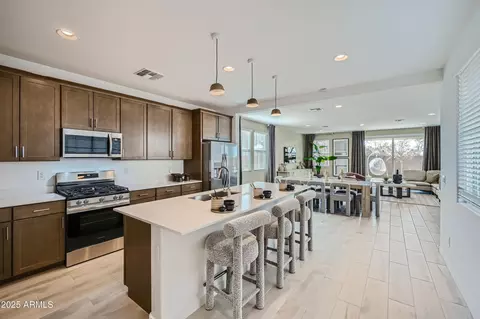 Kitchen - 10105 E Ulysses Ave, Mesa, AZ 85212 photo 2 of 3
