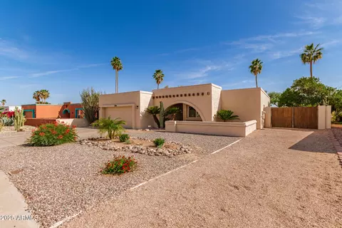 4527 E Sunrise Dr, Phoenix, AZ 85044 photo 5
