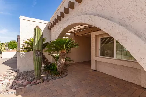 4527 E Sunrise Dr, Phoenix, AZ 85044 photo 7