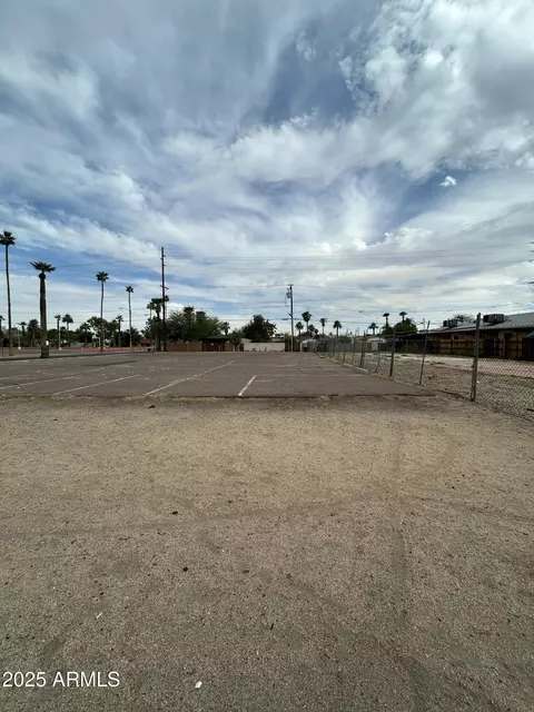 1605 W Mcdowell Rd #2, Phoenix, AZ 85007