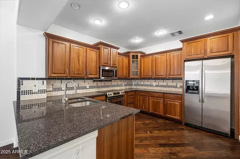 Kitchen - 970 S Henry Ln, Gilbert, AZ 85296 photo 1 of 4
