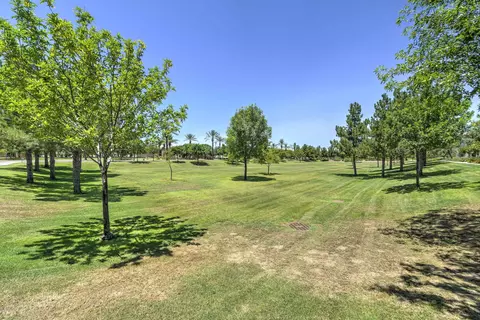 Exterior - 970 S Henry Ln, Gilbert, AZ 85296 photo 6 of 7