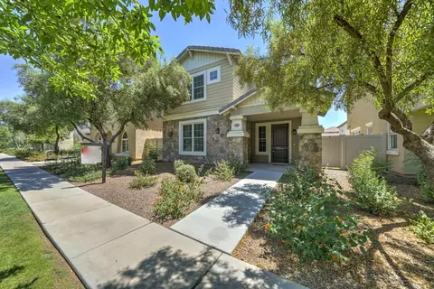 970 S Henry Ln, Gilbert, AZ 85296