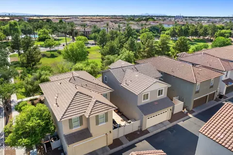 View/Area - 970 S Henry Ln, Gilbert, AZ 85296 photo 5 of 5