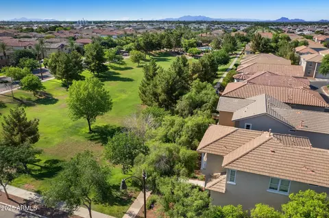 View/Area - 970 S Henry Ln, Gilbert, AZ 85296 photo 4 of 5