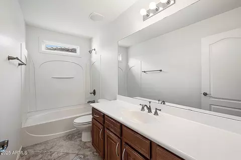 Bath - 970 S Henry Ln, Gilbert, AZ 85296 photo 5 of 5