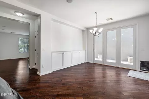 Living - 970 S Henry Ln, Gilbert, AZ 85296 photo 6 of 6