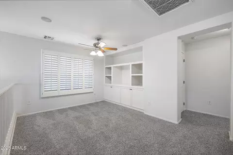 Living - 970 S Henry Ln, Gilbert, AZ 85296 photo 5 of 6