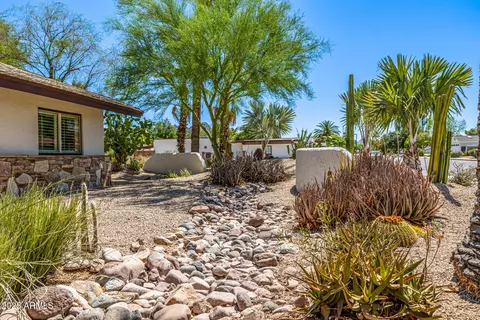 Exterior - 28 E Winged Foot Rd, Phoenix, AZ 85022 photo 5 of 14