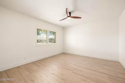 Bedroom - 28 E Winged Foot Rd, Phoenix, AZ 85022 photo 6 of 7