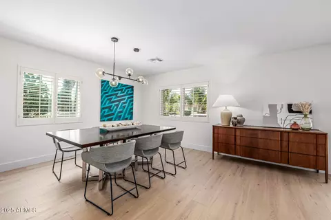Dining - 28 E Winged Foot Rd, Phoenix, AZ 85022 photo 1 of 5