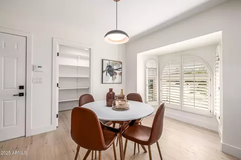 Dining - 28 E Winged Foot Rd, Phoenix, AZ 85022 photo 4 of 5