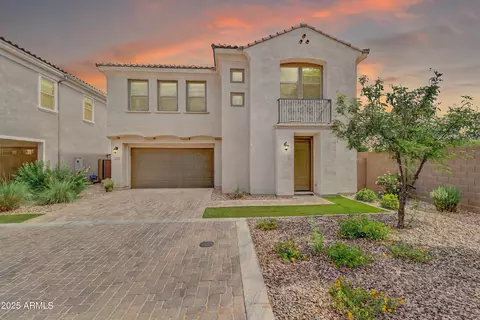 717 N Abalone Ct, Gilbert, AZ 85233