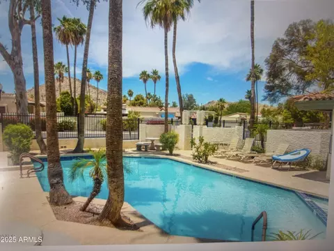 8653 S 51st St #2, Phoenix, AZ 85044