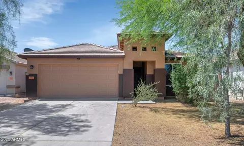 471 W Gascon Rd, San Tan Valley, AZ 85143
