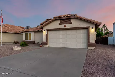 3443 E Wickieup Ln, Phoenix, AZ 85050 photo 3